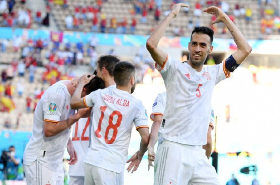  洛里昂年轻后卫送乌龙礼赠对手三分  