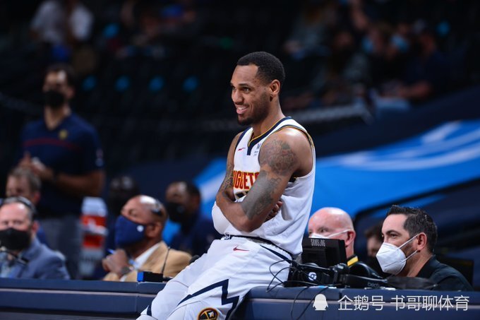  约基奇狂砍三双掌控攻防，掘金轻取马刺巩固西部榜首位置