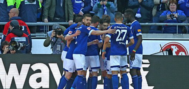  英超末轮悬念迭起，多支球队命运之战即将激情上演