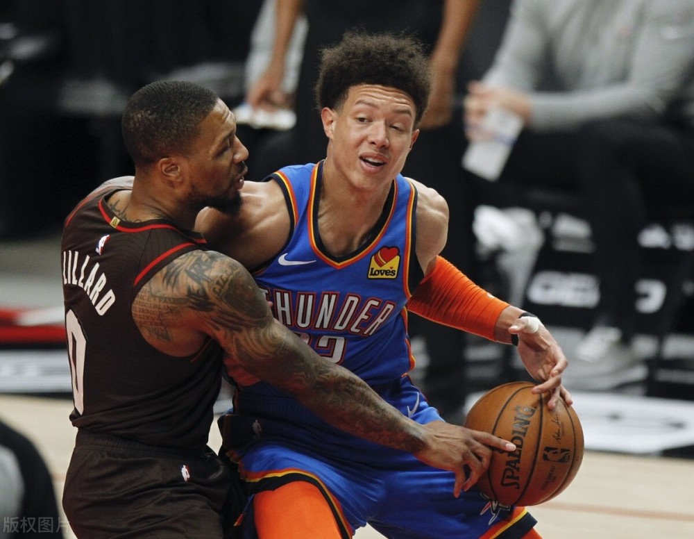  艾顿统治油漆区，开拓者主场轻取活塞送给对手十连败